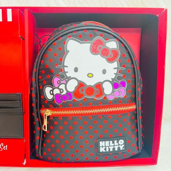Hello Kitty Backpack Set - Picture 3 of 3